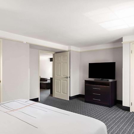 Отель La Quinta By Wyndham Santa Clarita - Valencia Stevenson Ranch Экстерьер фото