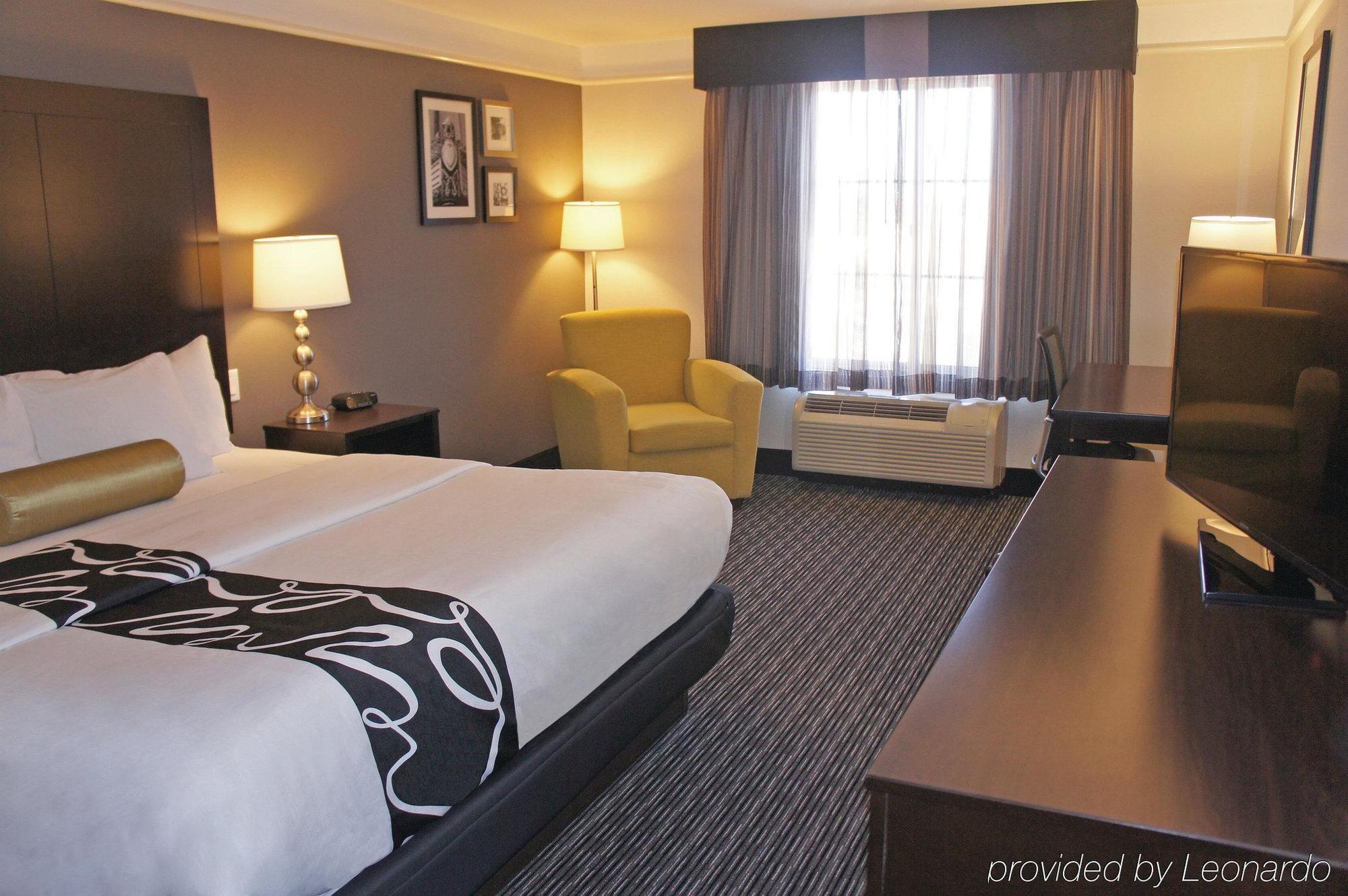 Отель La Quinta By Wyndham Santa Clarita - Valencia Stevenson Ranch Экстерьер фото
