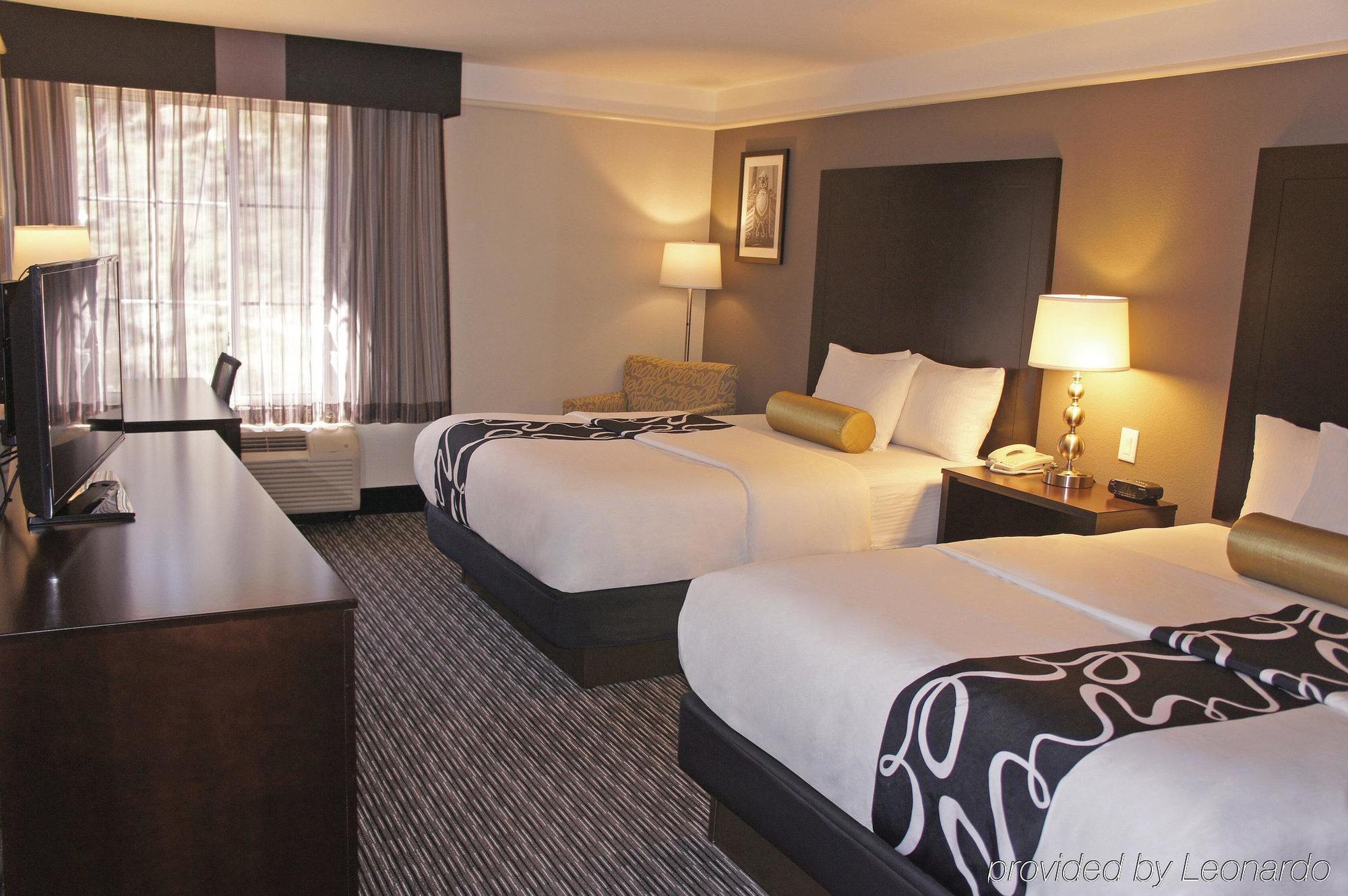 Отель La Quinta By Wyndham Santa Clarita - Valencia Stevenson Ranch Экстерьер фото