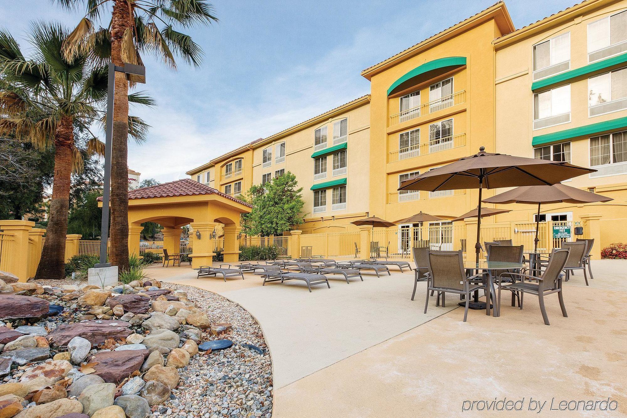 Отель La Quinta By Wyndham Santa Clarita - Valencia Stevenson Ranch Экстерьер фото