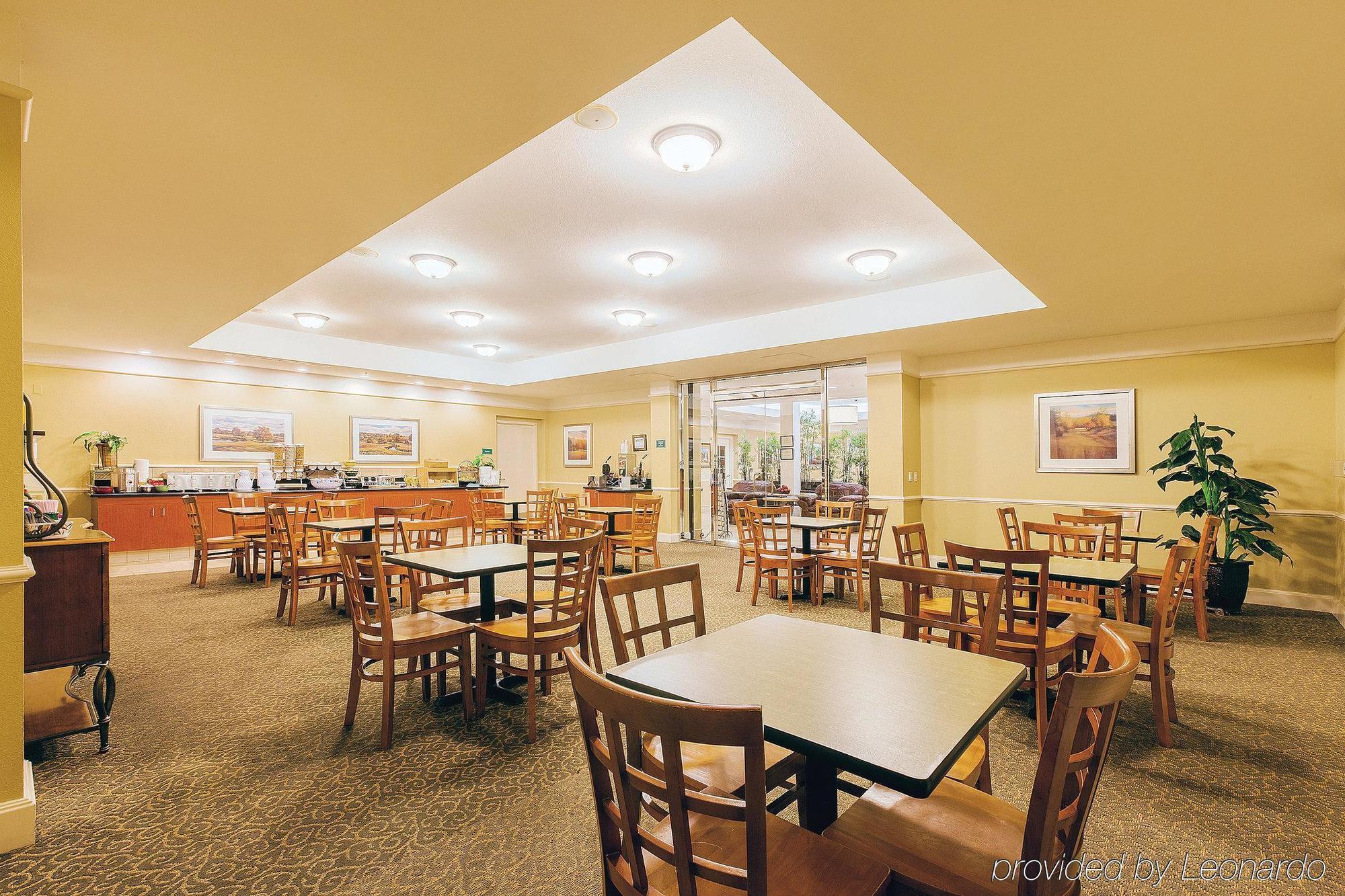 Отель La Quinta By Wyndham Santa Clarita - Valencia Stevenson Ranch Экстерьер фото