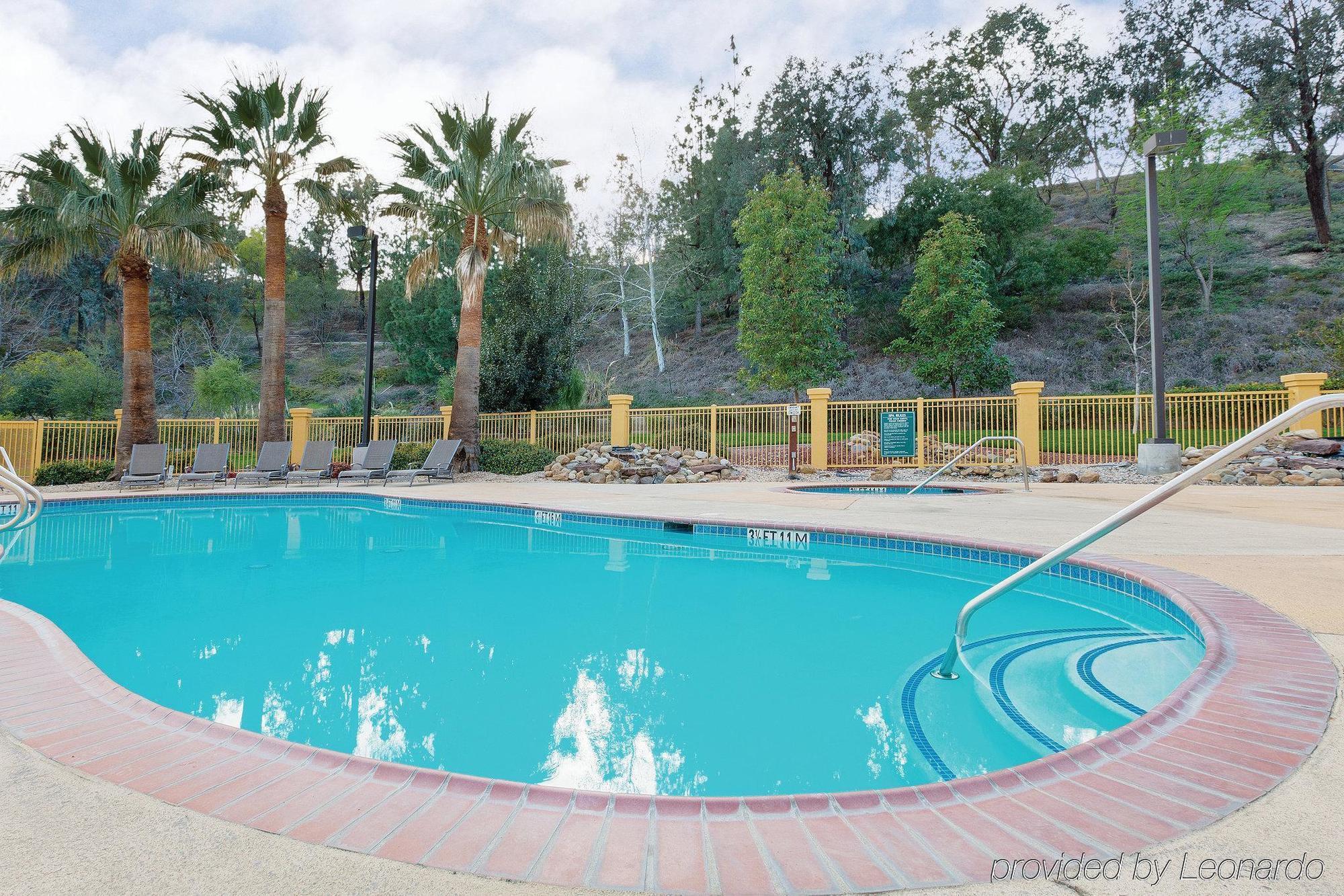 Отель La Quinta By Wyndham Santa Clarita - Valencia Stevenson Ranch Экстерьер фото